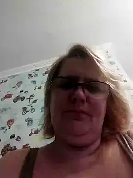 Snapshot of Forest-Lady chatting on January 11, 1:11 pm Forest-Lady online show from January 11, 1:11 pm