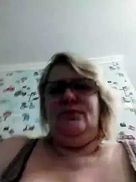 Snapshot of Forest-Lady chatting on January 12, 5:22 pm Forest-Lady online show from January 12, 5:22 pm