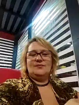 Snapshot of Forest-Lady chatting on January 17, 5:30 pm Forest-Lady online show from January 17, 5:30 pm