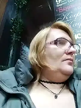 Snapshot of Forest-Lady chatting on January 25, 6:13 pm Forest-Lady online show from January 25, 6:13 pm