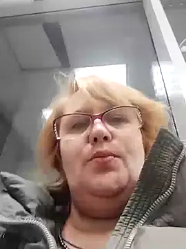 Snapshot of Forest-Lady chatting on February 1, 3:39 pm Forest-Lady online show from February 1, 3:39 pm