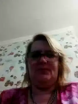 Snapshot of Forest-Lady chatting on February 16, 3:38 pm Forest-Lady online show from February 16, 3:38 pm