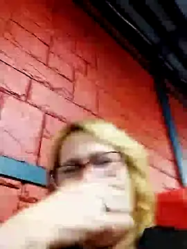 Snapshot of Forest-Lady chatting on February 22, 9:26 pm Forest-Lady online show from February 22, 9:26 pm