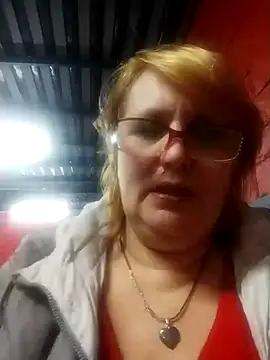 Snapshot of Forest-Lady chatting on March 1, 4:33 pm Forest-Lady online show from March 1, 4:33 pm