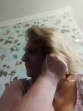 Snapshot of Forest-Lady chatting on March 20, 12:32 pm Forest-Lady online show from March 20, 12:32 pm