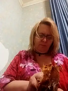 Snapshot of Forest-Lady chatting on December 18, 1:39 pm Forest-Lady online show from December 18, 1:39 pm