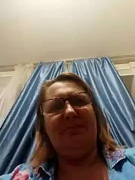 Snapshot of Forest-Lady chatting on January 11, 4:56 pm Forest-Lady online show from January 11, 4:56 pm