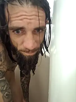 Snapshot of Robriguezxxx chatting on December 24, 5:38 am Robriguezxxx online show from December 24, 5:38 am