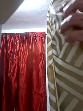 Snapshot of Robriguezxxx chatting on March 12, 6:51 am Robriguezxxx online show from March 12, 6:51 am