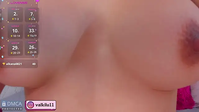 Snapshot of valkilu11 chatting on November 22, 1:37 am valkilu11 online show from November 22, 1:37 am