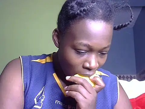 Snapshot of Horny-pretty chatting on February 13, 10:39 pm Horny-pretty online show from February 13, 10:39 pm