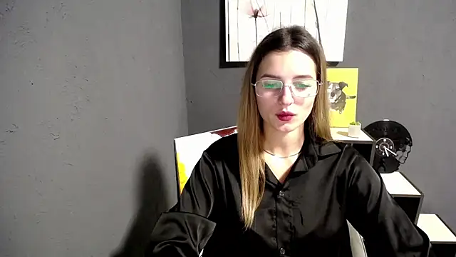 lady olivia  online show from November 7, 1:44 pm