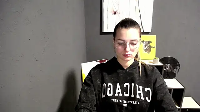 lady olivia  online show from November 17, 2:23 pm