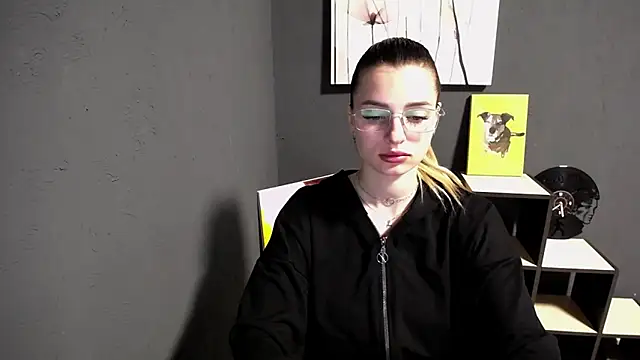 lady olivia  online show from May 21, 12:23 pm
