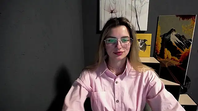 lady olivia  online show from June 4, 12:44 pm