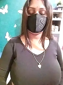 Snapshot of Riya_Sexy_Baby chatting on December 14, 1:17 am Riya Sexy Baby online show from December 14, 1:17 am