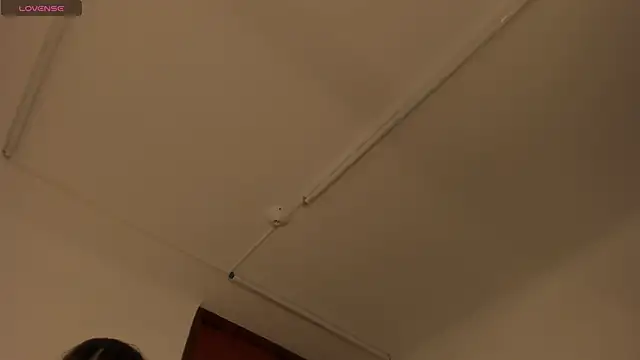 Snapshot of Samanntha_Rose chatting on January 19, 6:32 pm Samanntha Rose online show from January 19, 6:32 pm