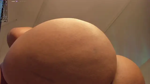 Snapshot of Samanntha_Rose chatting on February 13, 10:11 pm Samanntha Rose online show from February 13, 10:11 pm