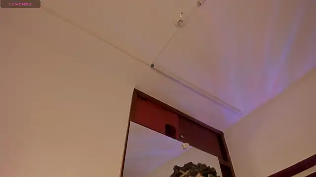 Snapshot of Samanntha_Rose chatting on February 21, 7:10 pm Samanntha Rose online show from February 21, 7:10 pm