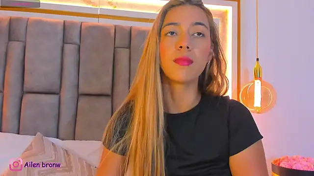 elianabrown online show from March 15, 1:00 am