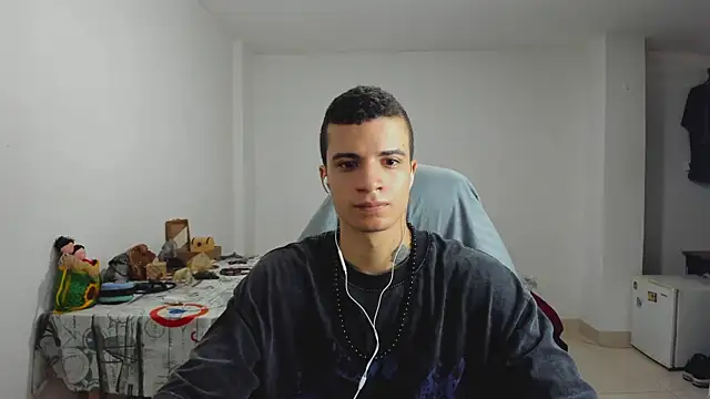 Balo lovers online show from February 3, 2:24 pm