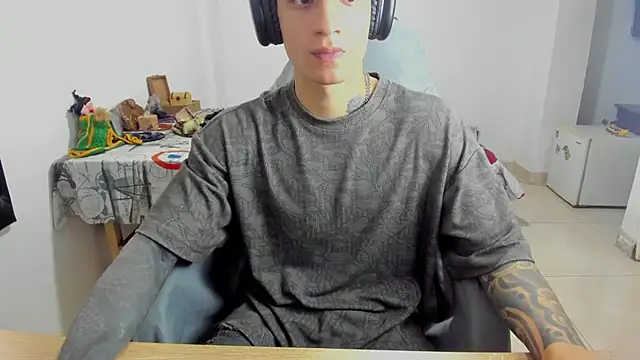 Balo lovers online show from March 4, 3:15 pm