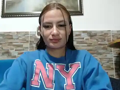 Snapshot of alice_trinity chatting on February 5, 4:59 am alice trinity online show from February 5, 4:59 am