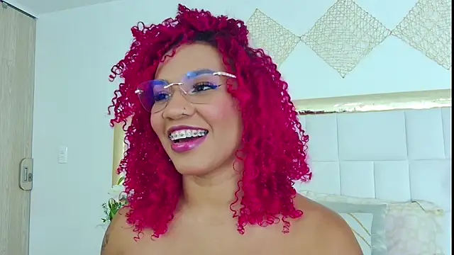 RubyRossel online show from March 19, 6:01 pm