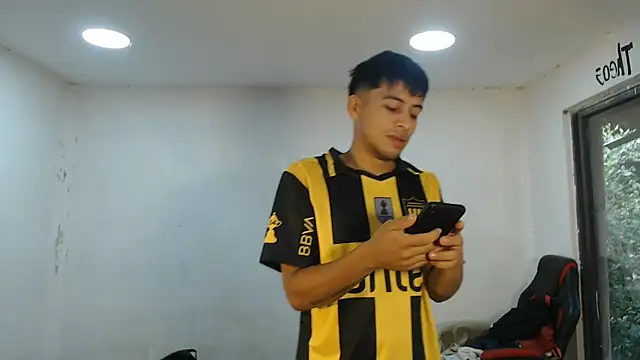 danielitopapuu online show from October 30, 12:39 pm