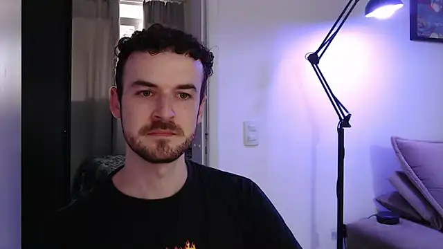 Snapshot of sexxxsutra chatting on March 17, 8:09 pm sexxxsutra online show from March 17, 8:09 pm