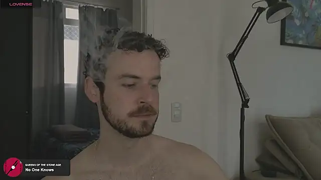 Snapshot of sexxxsutra chatting on September 21, 3:24 pm sexxxsutra online show from September 21, 3:24 pm