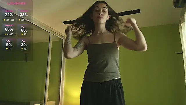 Snapshot of sadetuiningaa chatting on September 11, 1:06 am sadetuiningaa online show from September 11, 1:06 am