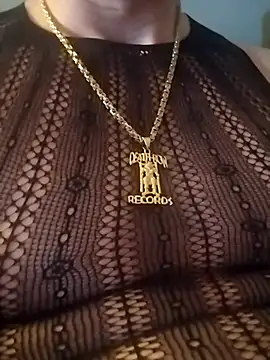 Snapshot of McdyllanXX chatting on November 24, 10:31 pm McdyllanXX online show from November 24, 10:31 pm