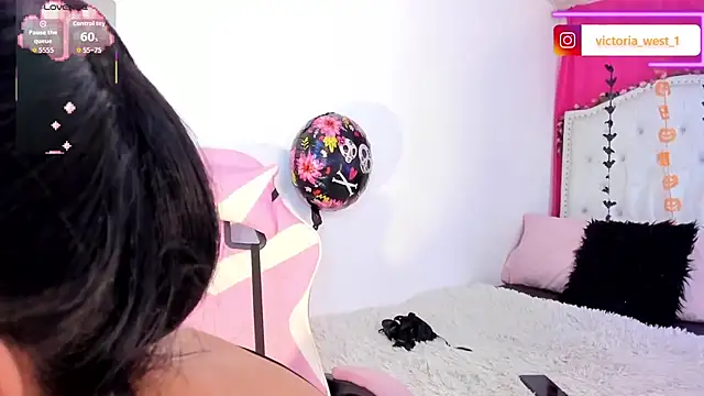 Snapshot of Victoria_west chatting on October 23, 12:37 pm Victoria west online show from October 23, 12:37 pm