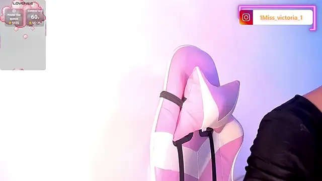 Victoria west online show from April 20, 12:19 pm