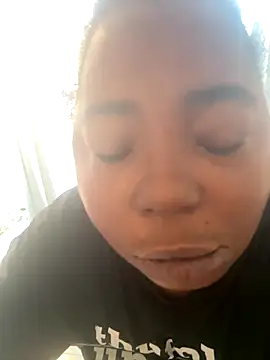 Snapshot of JCCaramelbarbie1 chatting on September 15, 12:38 pm JCCaramelbarbie1 online show from September 15, 12:38 pm
