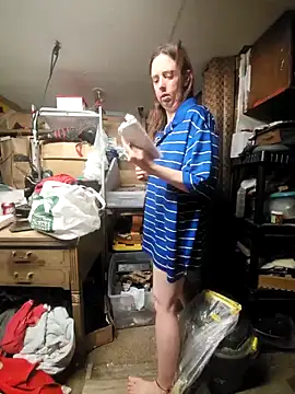 2nakedneighbors1 online show from February 16, 8:00 pm