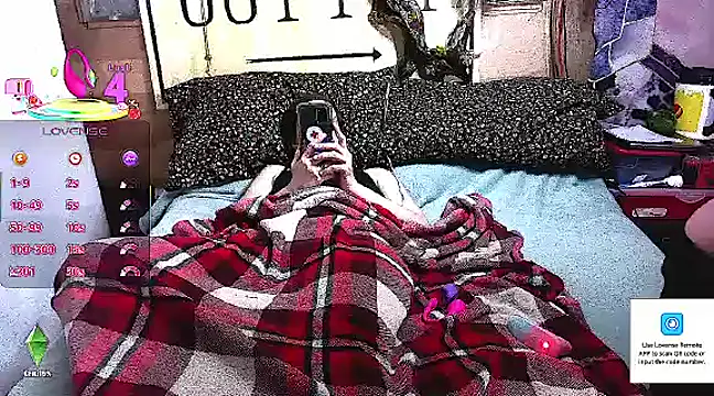 2nakedneighbors1 online show from March 4, 9:32 pm