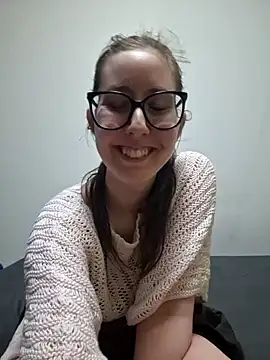 Snapshot of Sarah459 chatting on January 7, 9:35 pm Sarah459 online show from January 7, 9:35 pm