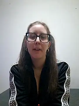 Snapshot of Sarah459 chatting on September 23, 7:06 pm Sarah459 online show from September 23, 7:06 pm