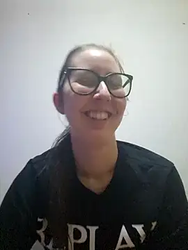 Snapshot of Sarah459 chatting on September 25, 8:34 pm Sarah459 online show from September 25, 8:34 pm