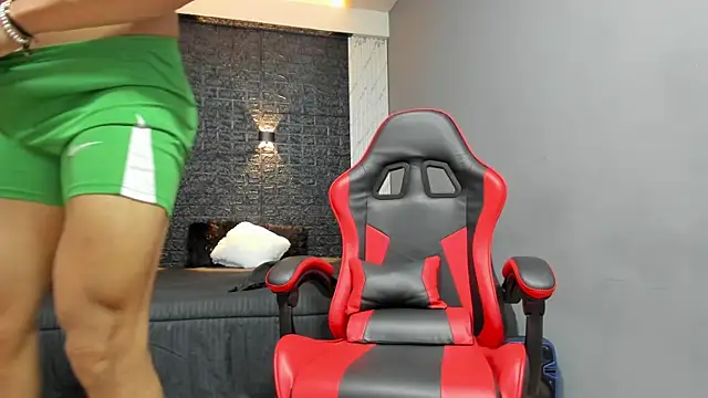 Snapshot of taurus_boy1 chatting on October 21, 11:33 am taurus boy1 online show from October 21, 11:33 am