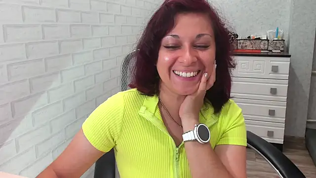 Snapshot of TeasyLana chatting on October 10, 8:52 pm TeasyLana online show from October 10, 8:52 pm