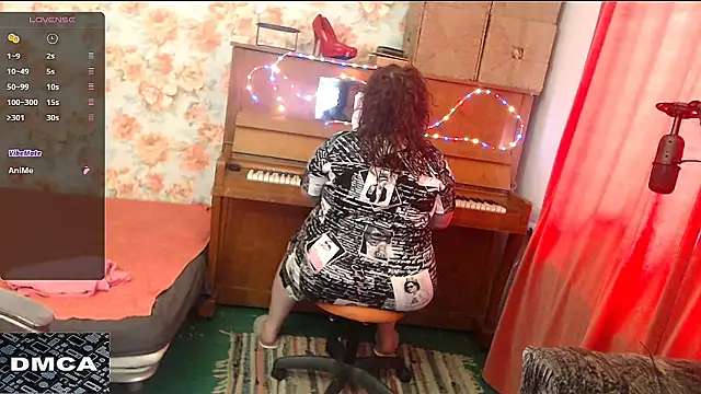 RoseRed69 online show from March 18, 4:15 am