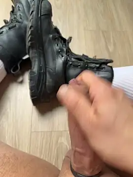 Snapshot of dickshome chatting on November 7, 9:42 am dickshome online show from November 7, 9:42 am