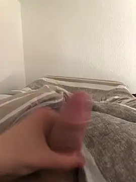 wixxer872302 online show from April 12, 12:32 pm