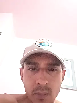 Snapshot of paisa233 chatting on November 1, 4:25 am paisa233 online show from November 1, 4:25 am