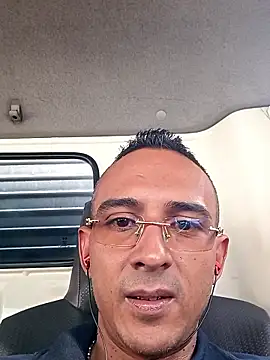 paisa233 online show from January 13, 8:47 pm