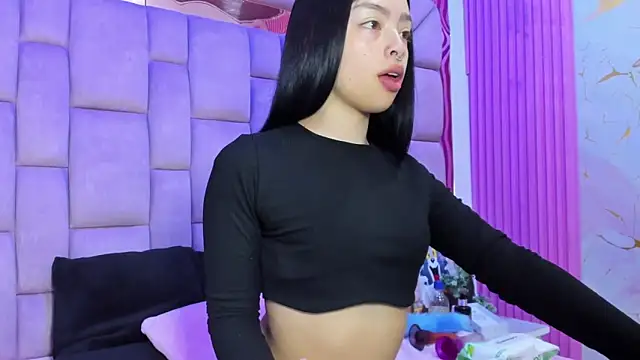 Sofia Mirandaa18 online show from April 20, 2:31 pm