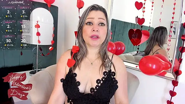 PandoraB  online show from February 15, 11:17 am